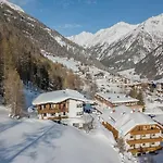 Alpin شقة