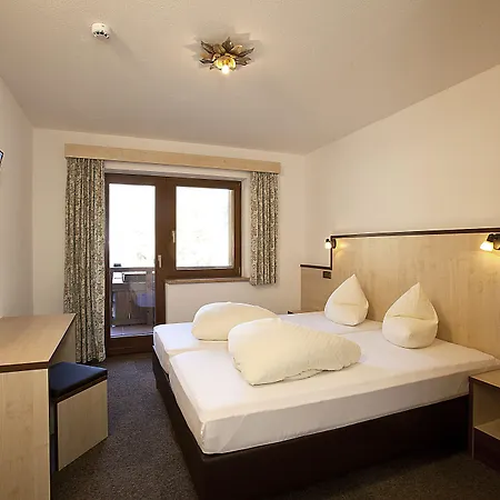 Alpin アパート *